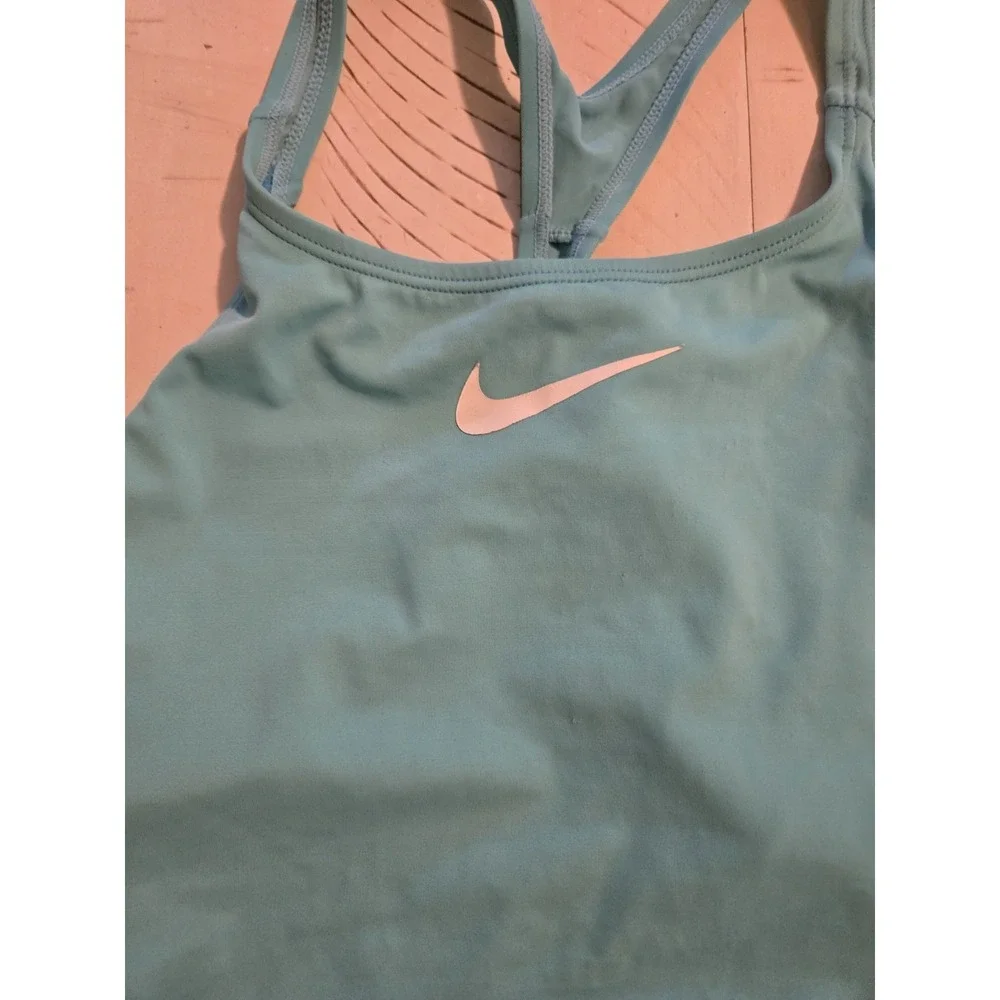 Nike aqua one